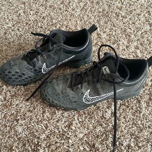 women’s softball shoes!